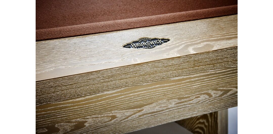 sagrada_table_detail3